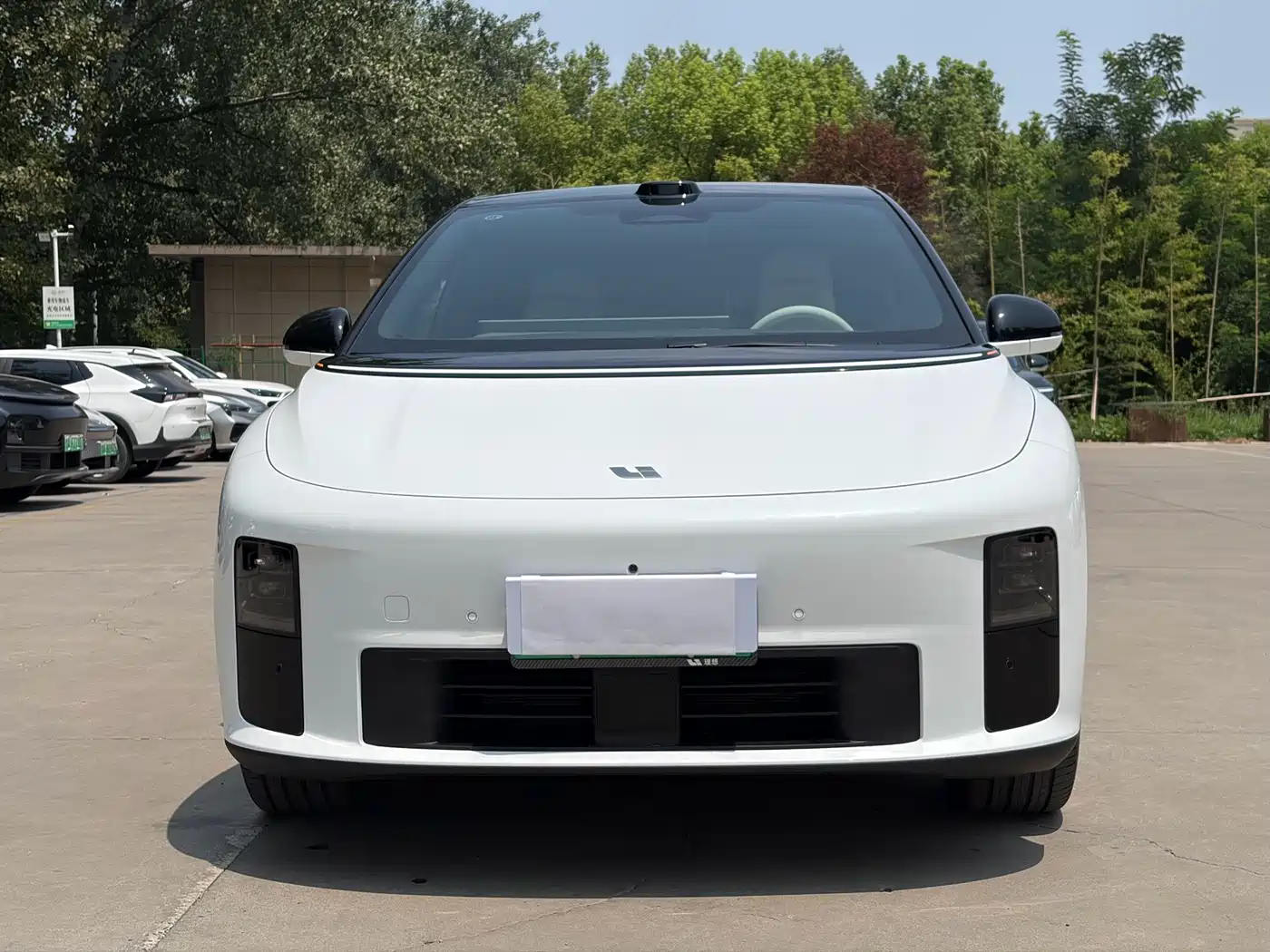 Li Auto i6 2026 2025 4WD Base Model