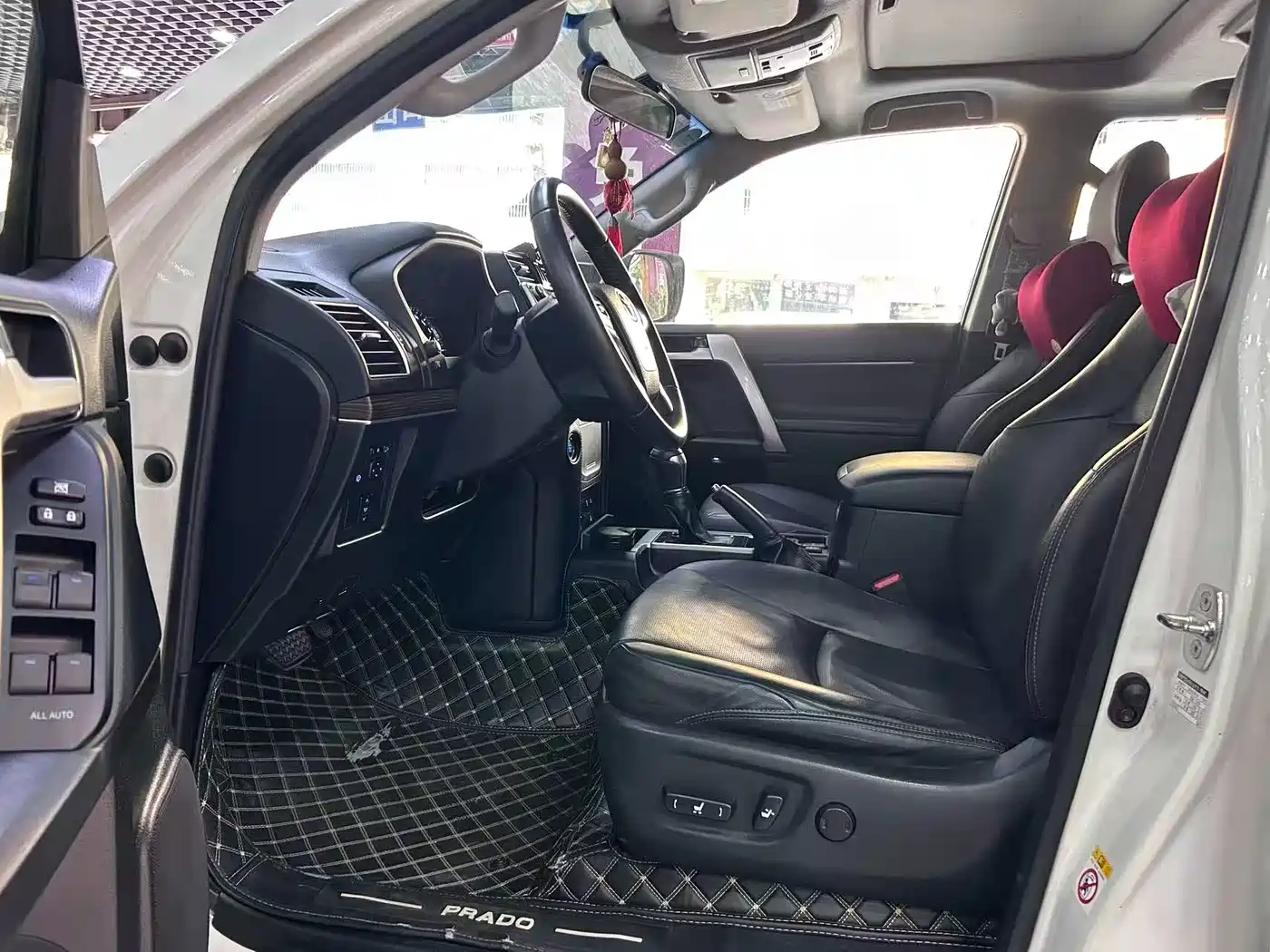 Toyota Prado 2019 2018 3.5L Automatic TX-L NAVI Rear-mounted Spare Tire