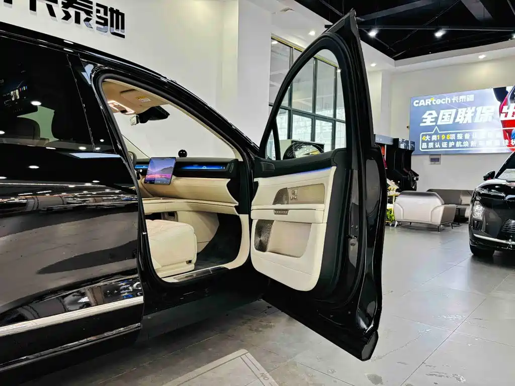 NIO ES8 2026 2025 Model 6-Seat Executive Luxury Edition
