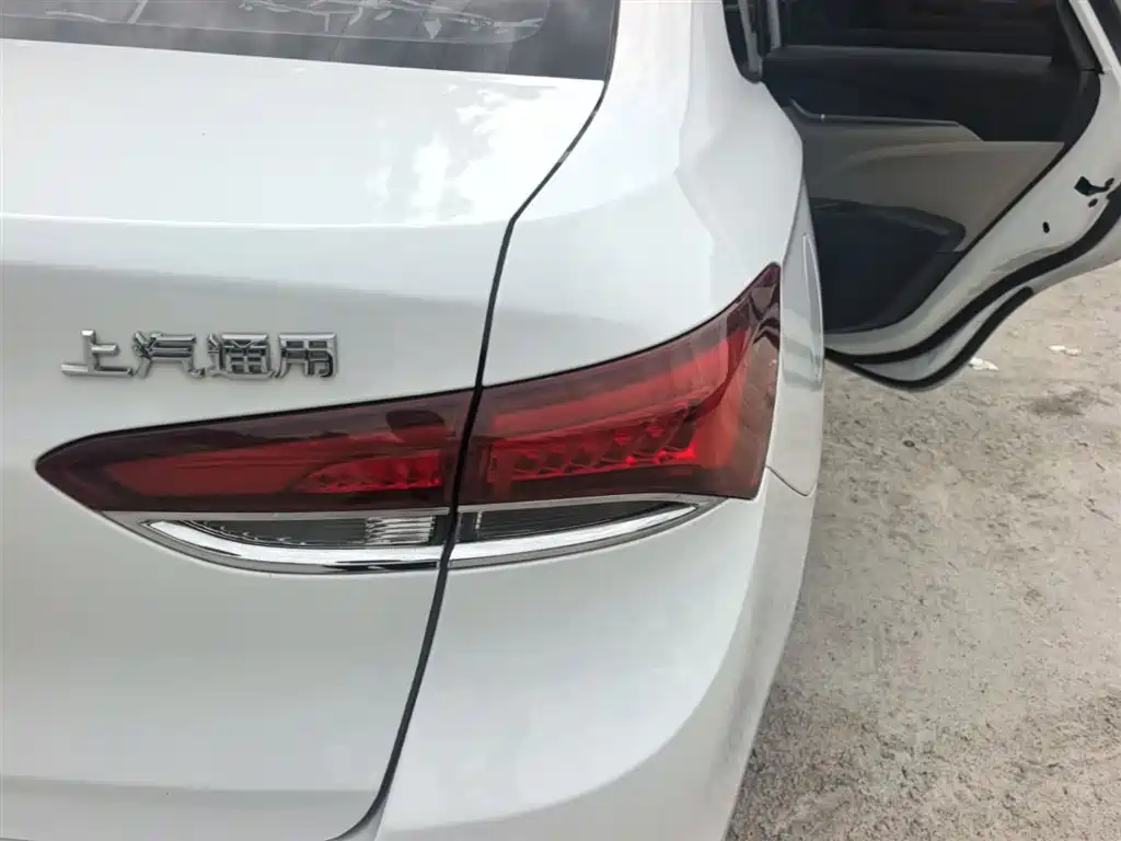 Buick Excelle 2018 15T Dual Clutch Elite (China V) фото 8