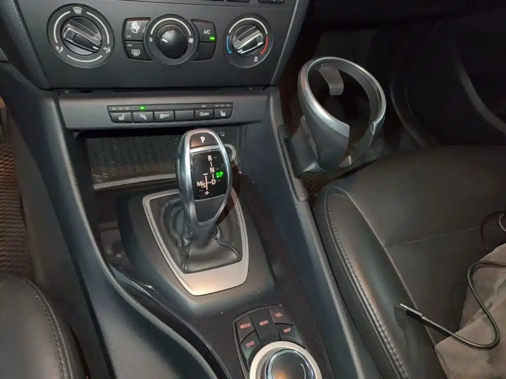 BMW X1 2015 Model sDrive18i Fashion Advanced Edition фото 14