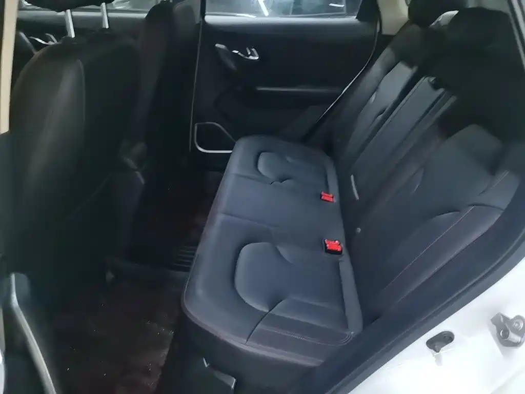 FAW Senya R7 2018 2017 Model 1.6L Automatic Smart