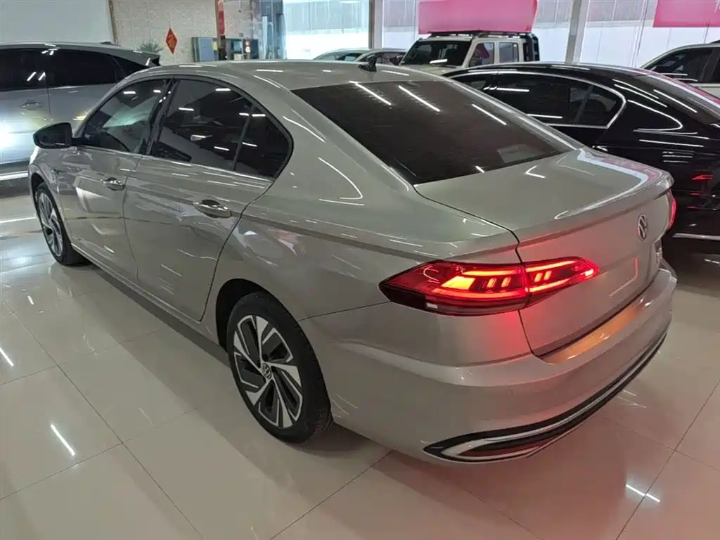 Volkswagen Bora 2023 280TSI DSG Prestige Edition фото 23
