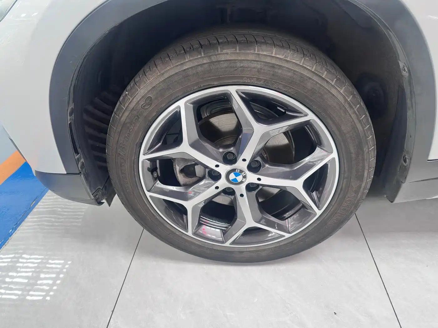 BMW X1 2019 sDrive18Li Premium Model фото 5