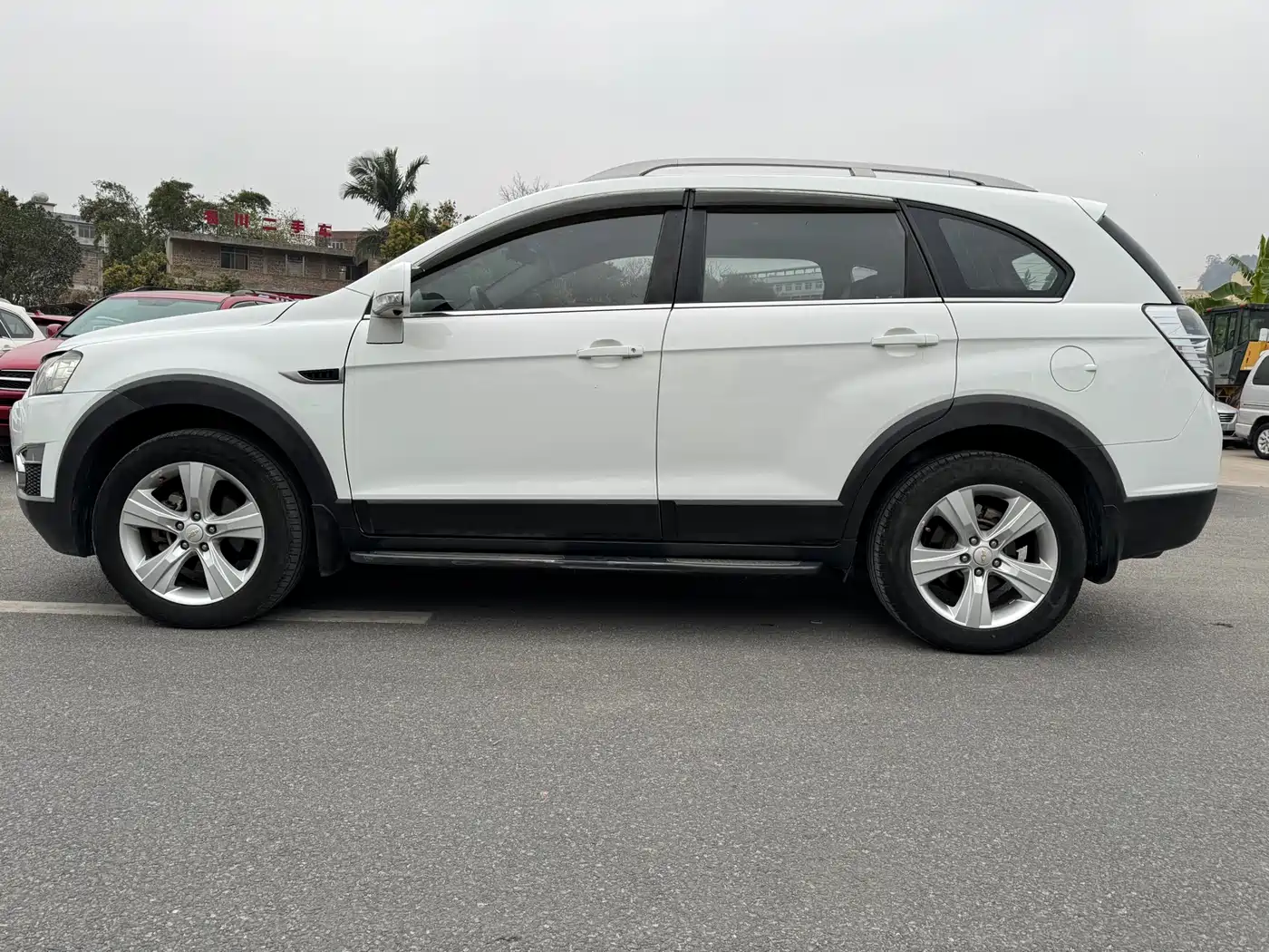 Chevrolet Captiva 2012 2.4L 4WD Flagship Edition 7-Seater фото 6