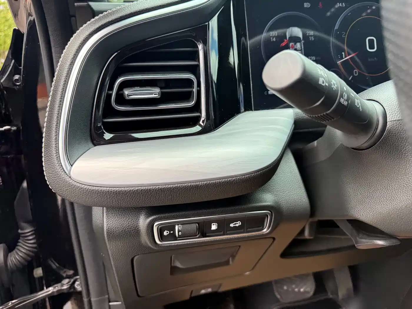 GAC Trumpchi Trumpchi GS8 2022 Pilot Series 2.0TGDI 2WD Premium Edition (7-Seater) фото 22
