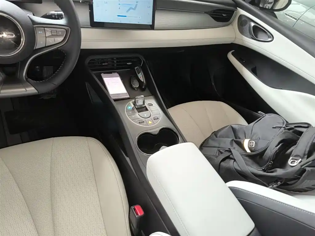 BYD Hai Bao 05 DM-i 2025 DM-i Smart Drive Edition 55KM Luxury фото 14