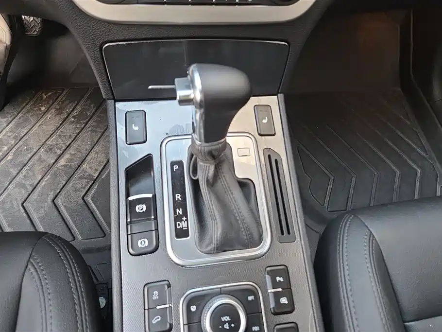 Haval H6 Coupe 2015 Blue Label 2.0T 2WD Premium фото 16