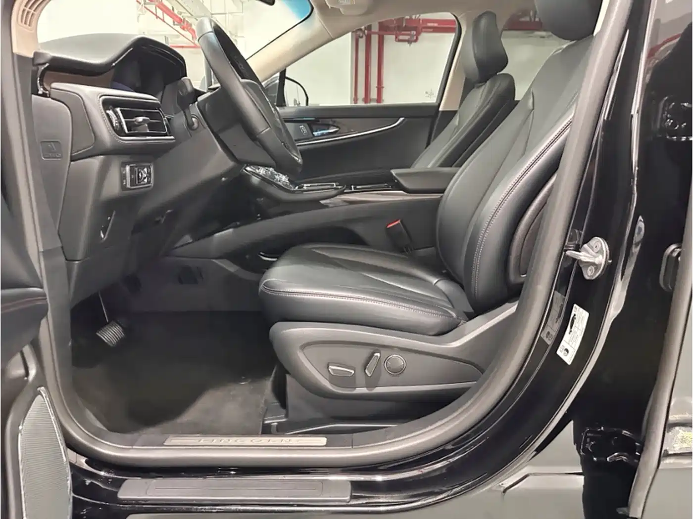 Lincoln Nautilus 2021 2.0T AWD Exclusive Edition фото 12