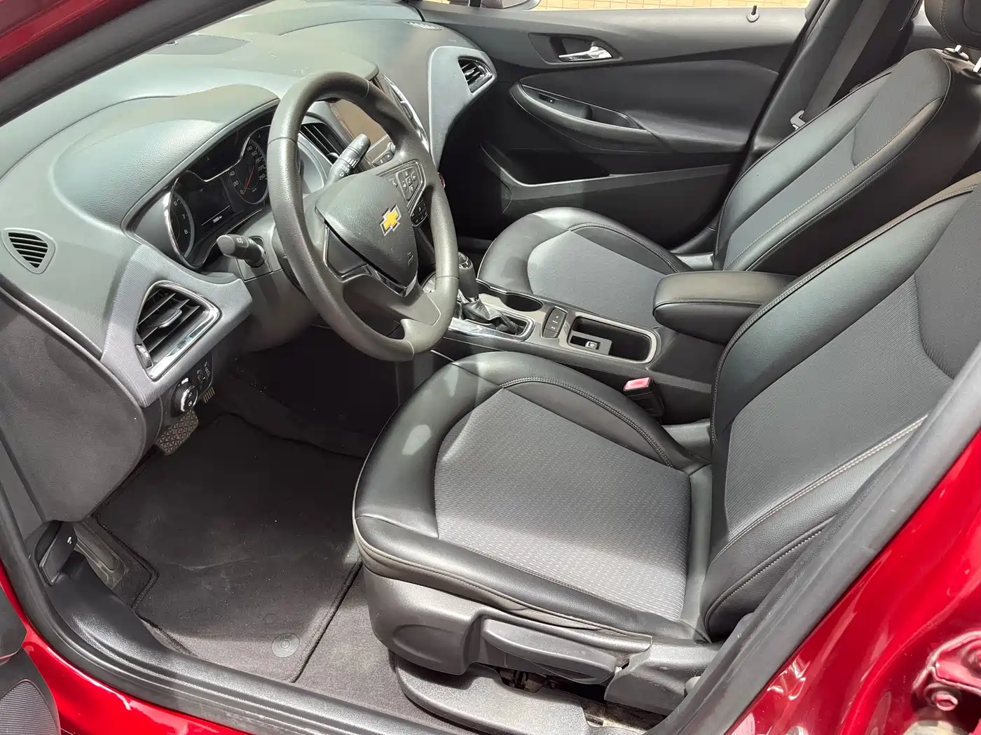 Chevrolet Cruze 2017 1.5L Automatic Pioneer Sunroof фото 4