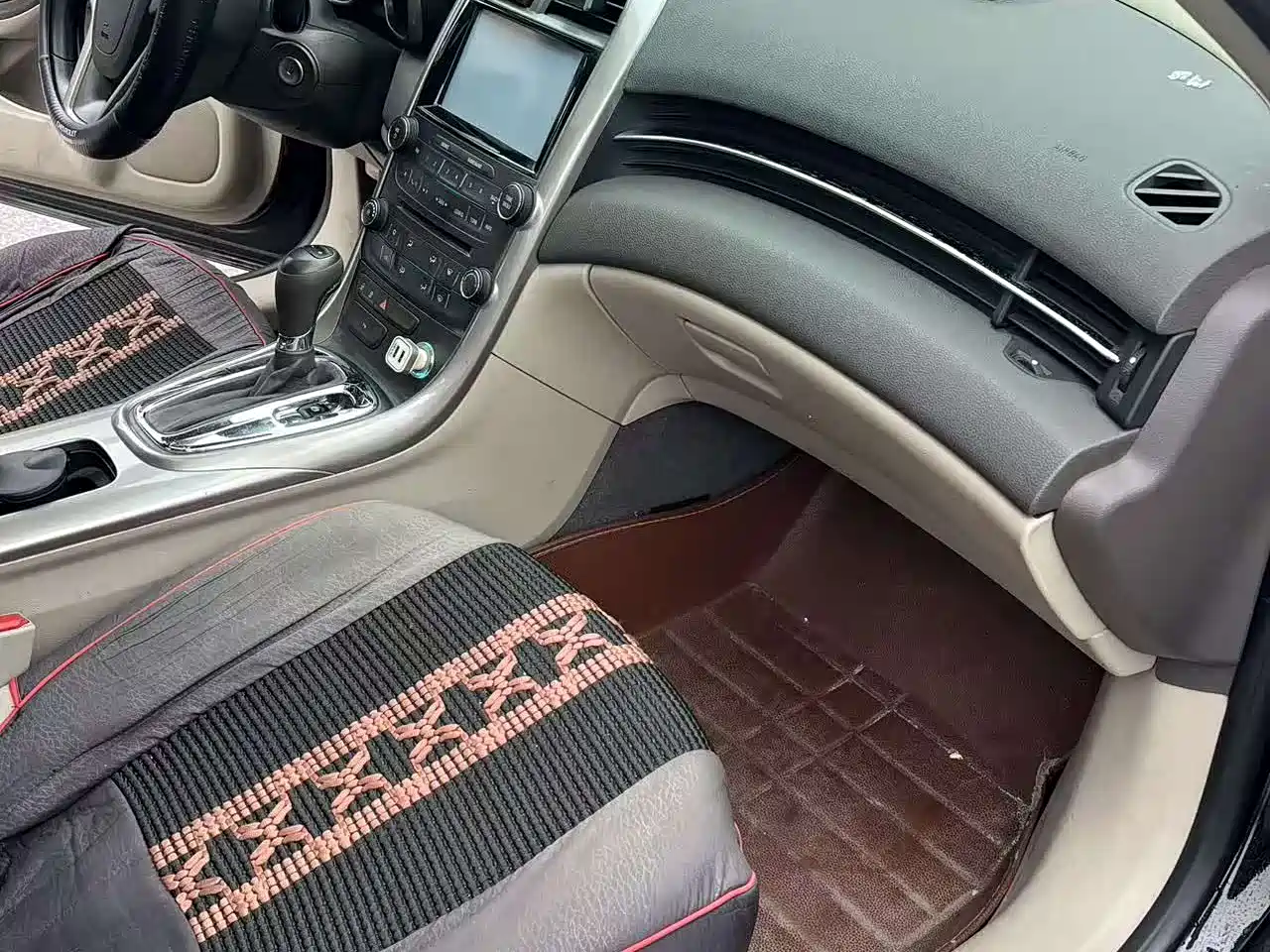 Chevrolet Malibu 2012 2.0L Automatic Comfort Edition фото 13