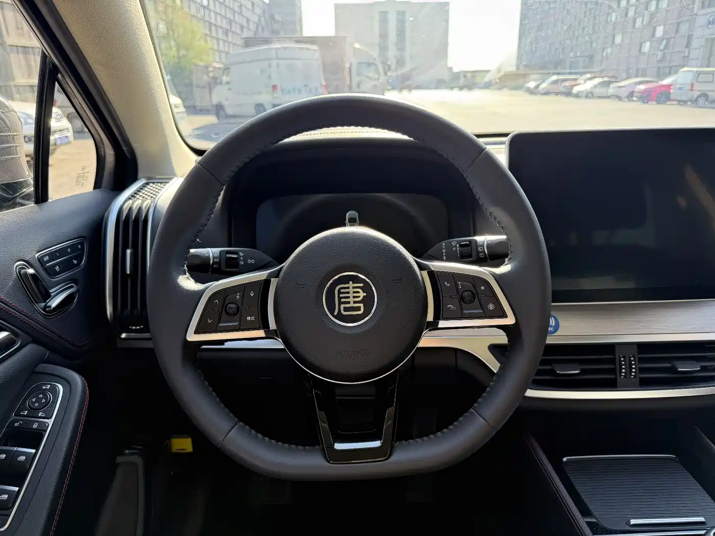 BYD Tang New Energy 2019 EV600D 4WD Smart Connect Genesis Edition фото 8