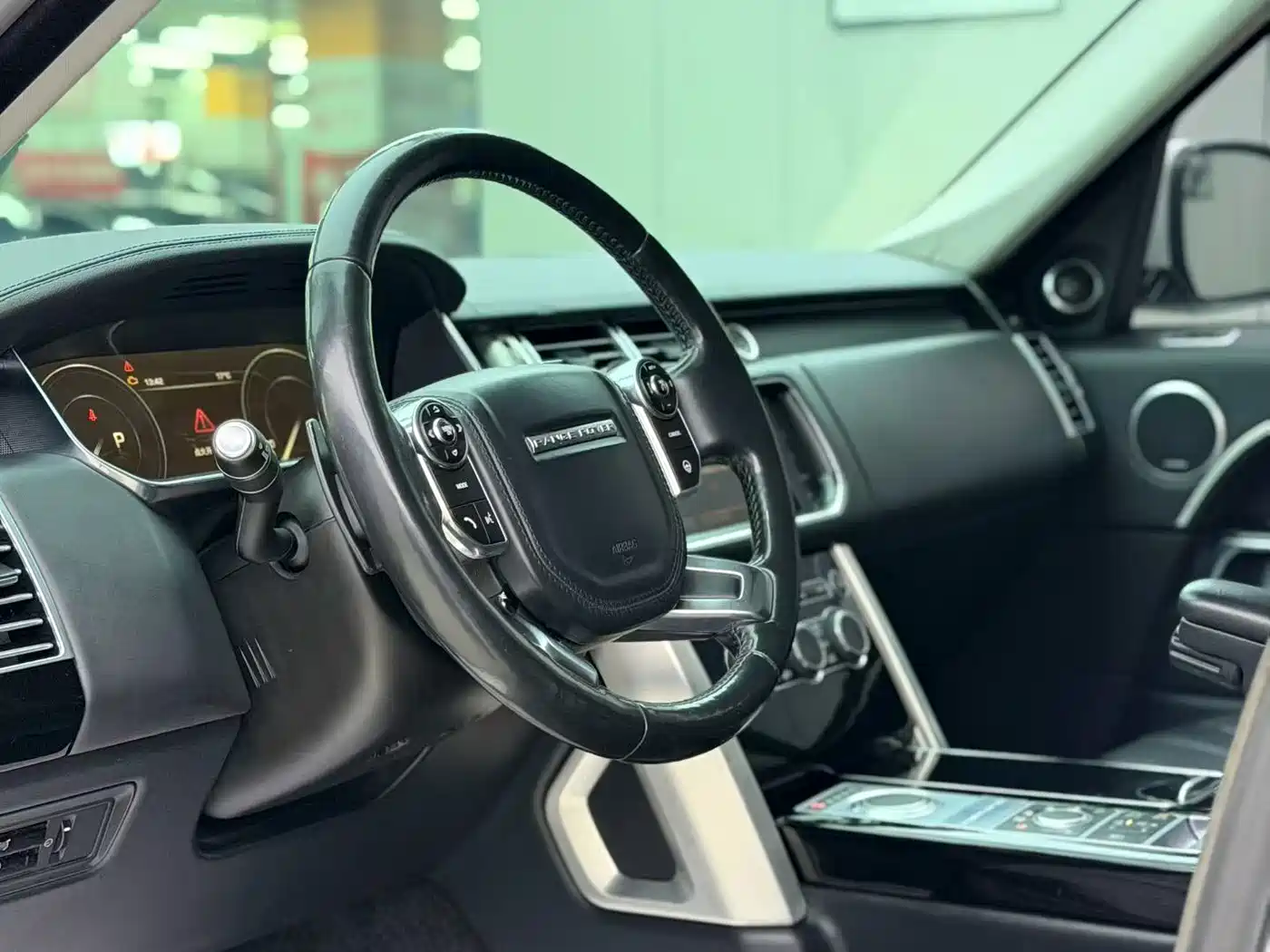 Land Rover Range Rover 2014 3.0 SC V6 Vogue фото 7