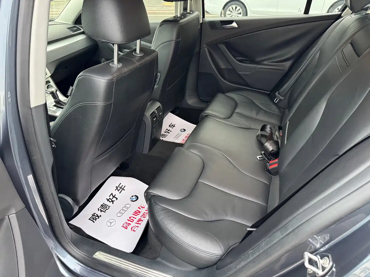 Volkswagen Magotan 2011 2.0TSI DSG Luxury фото 12