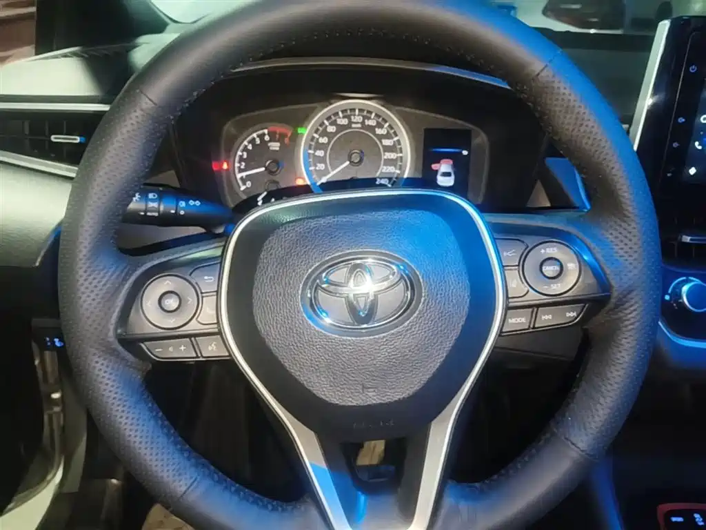 Toyota Levin 2022 185T CVT Sport Edition фото 11