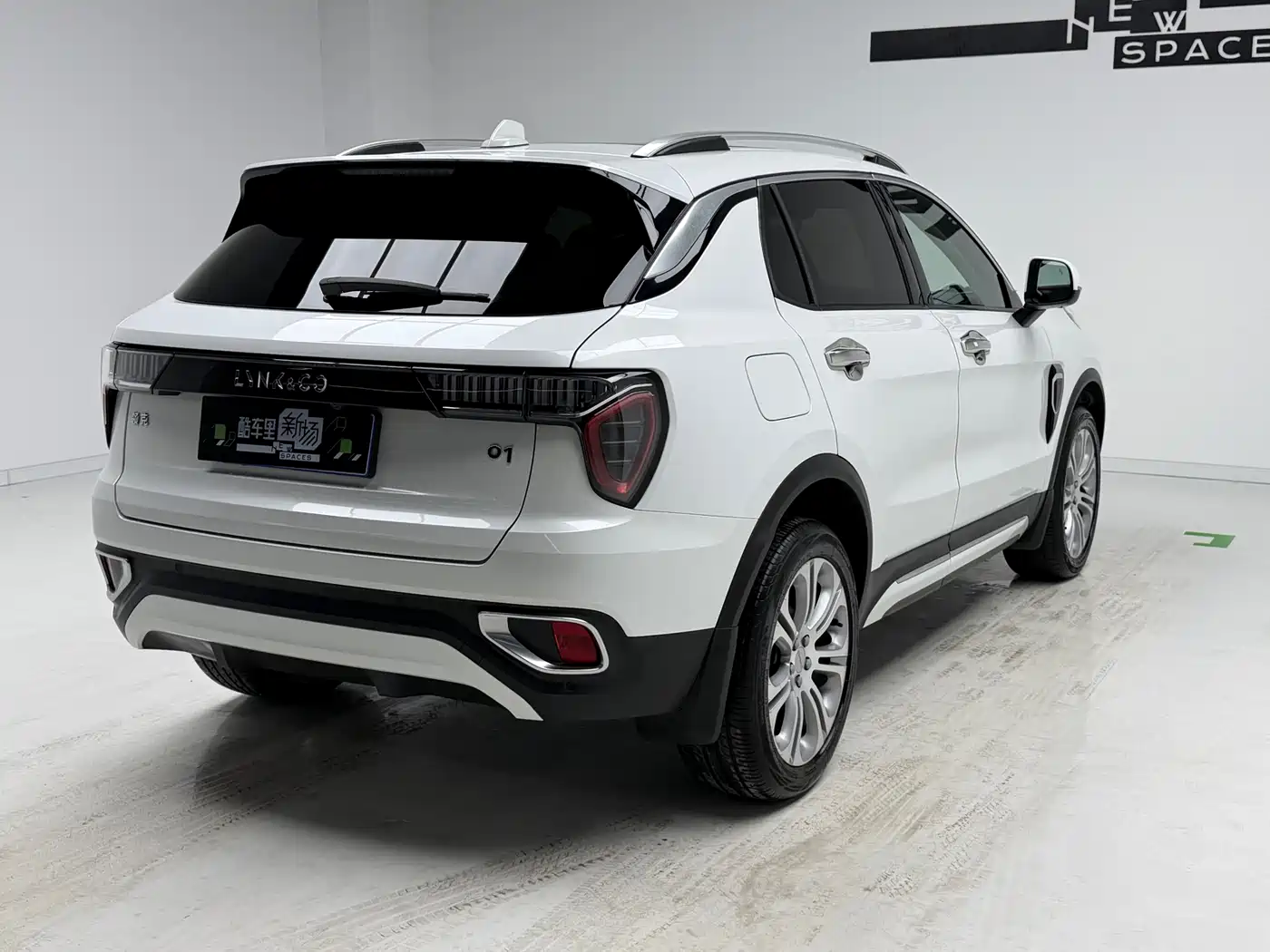 Lynk & Co 01 2019 2.0T 2WD Type Pro Version China VI фото 4