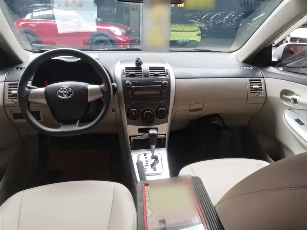 Toyota Corolla 2011 1.6L Automatic GL фото 10