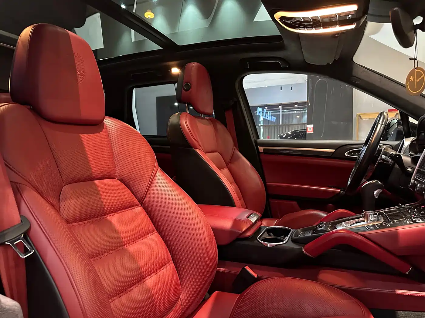 Porsche Cayenne 2016 Cayenne Turbo S 4.8T фото 19