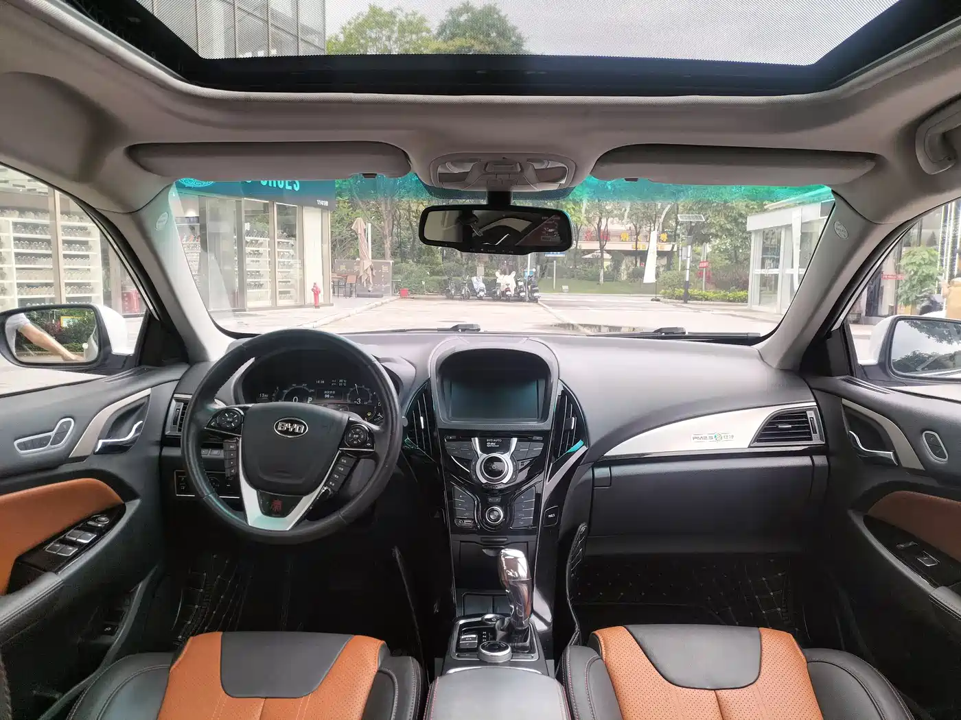 BYD Qin New Energy 2015 1.5T Double Champion Flagship Plus фото 15