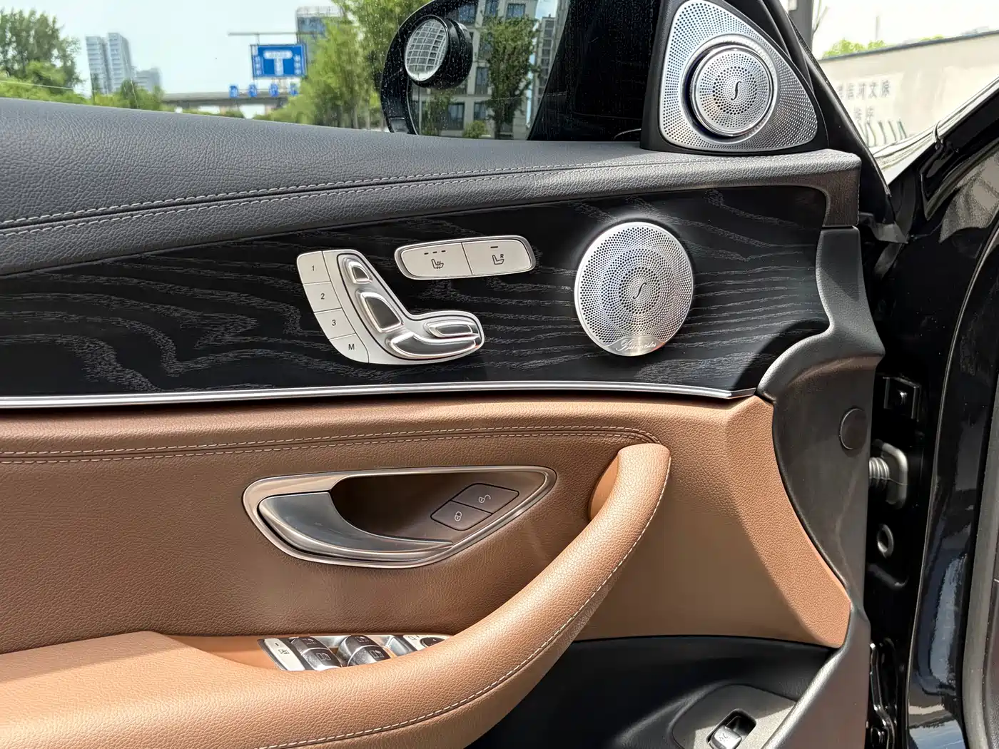 Mercedes-Benz E-Class 2019 E 300 L Sport Luxury фото 10