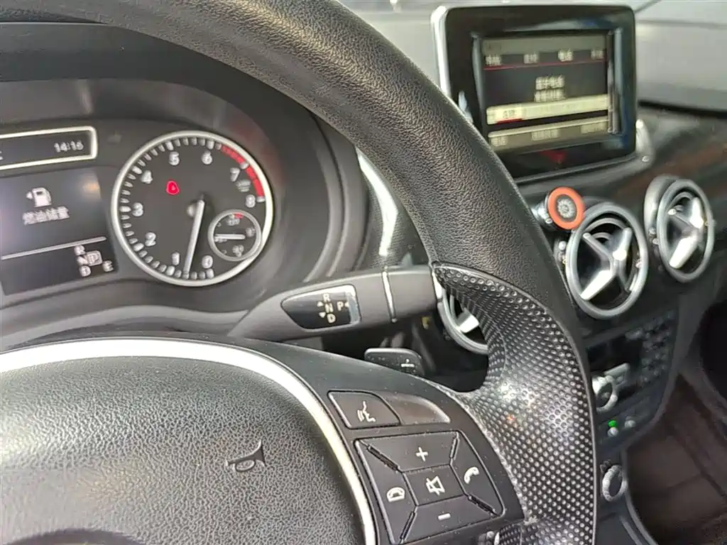 Mercedes-Benz B-Class 2012 B 180 фото 14