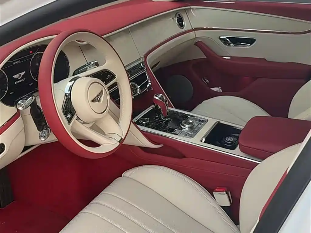 Bentley Flying Spur 2026 2024 4.0T V8 Standard Edition