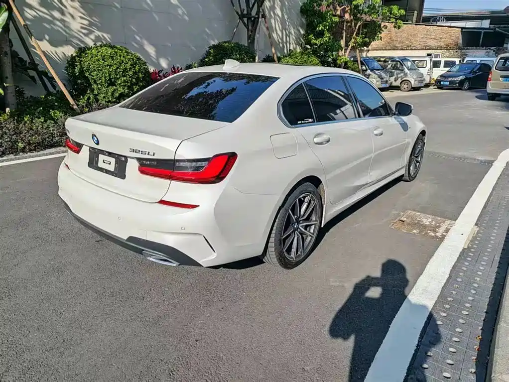 BMW 3 Series 2022 320Li M Sport Package фото 9