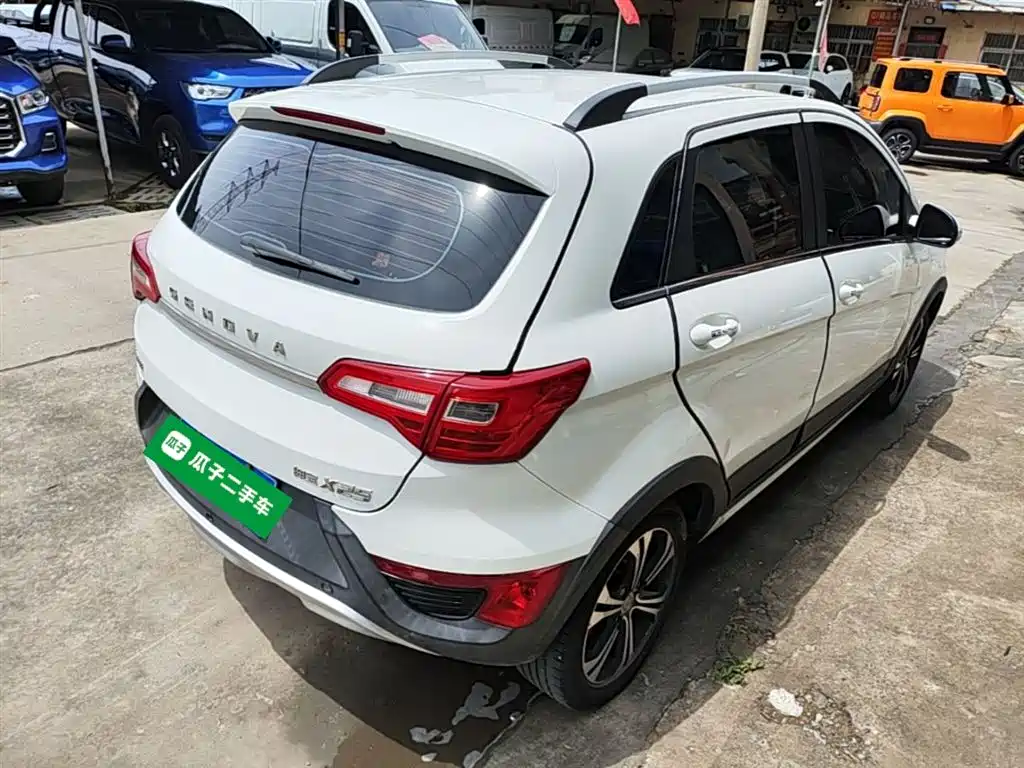 BAIC Senova X25 2017 2017 1.5L Auto Elite Navigation
