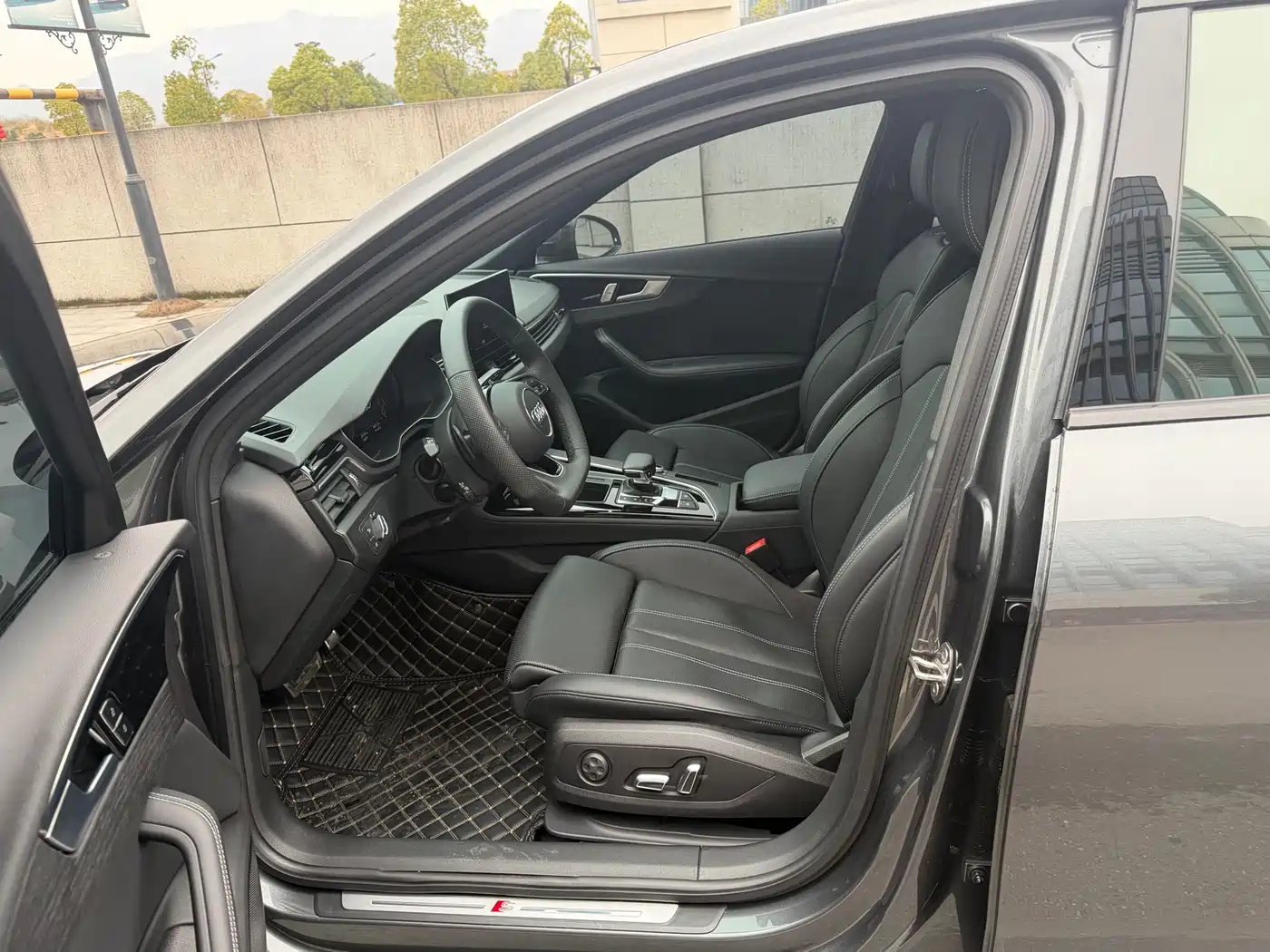 Audi A4L 2024 40 TFSI Luxury Dynamic фото 6