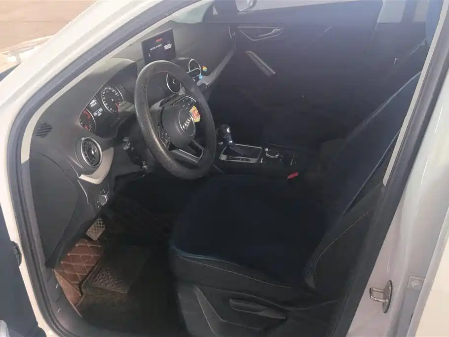 Audi Q2L 2020 35 TFSI Progressive Dynamic Model фото 9