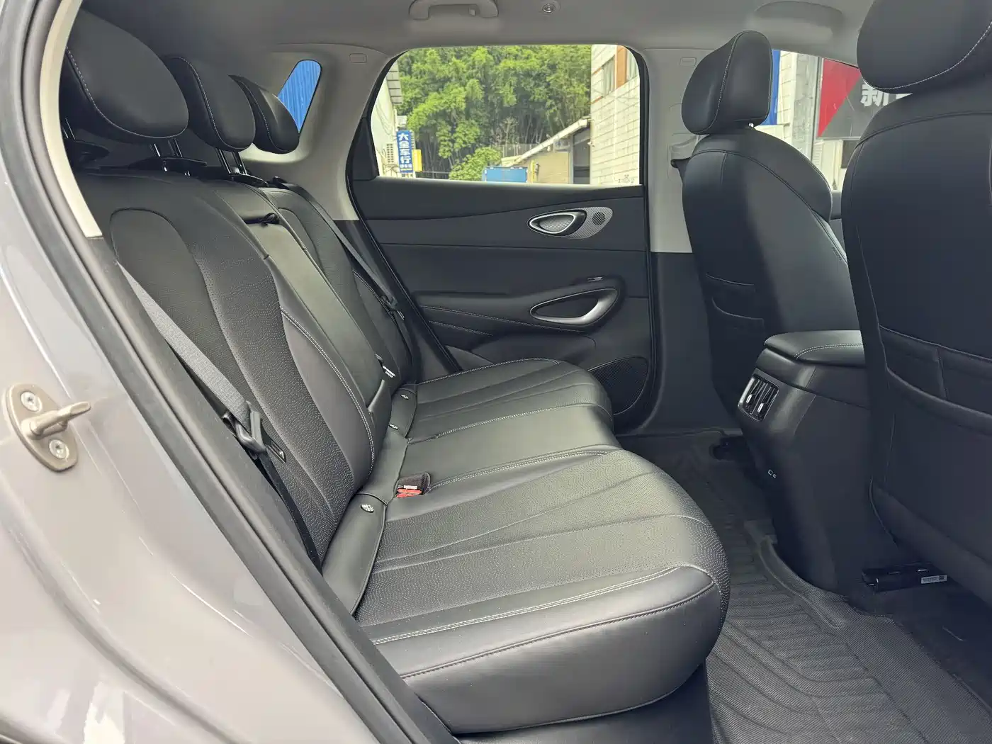 BYD Hai Shi 05 EV 2025 520KM Smart Navigation Edition фото 8