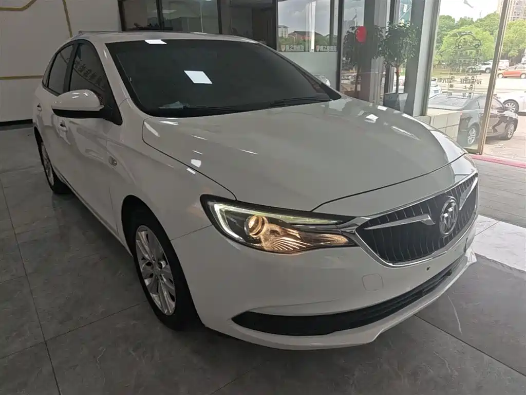 Buick Excelle 2018 15T Dual Clutch Elite (China V) фото 4