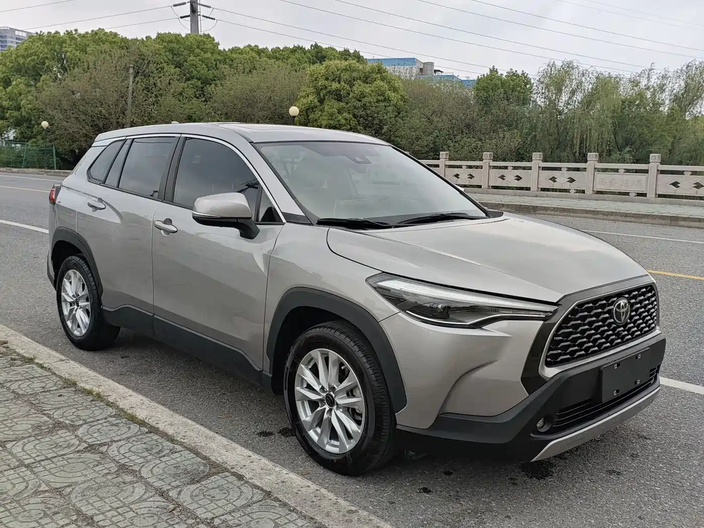 Toyota Corolla Cross 2022 2.0L Premium Edition фото 3