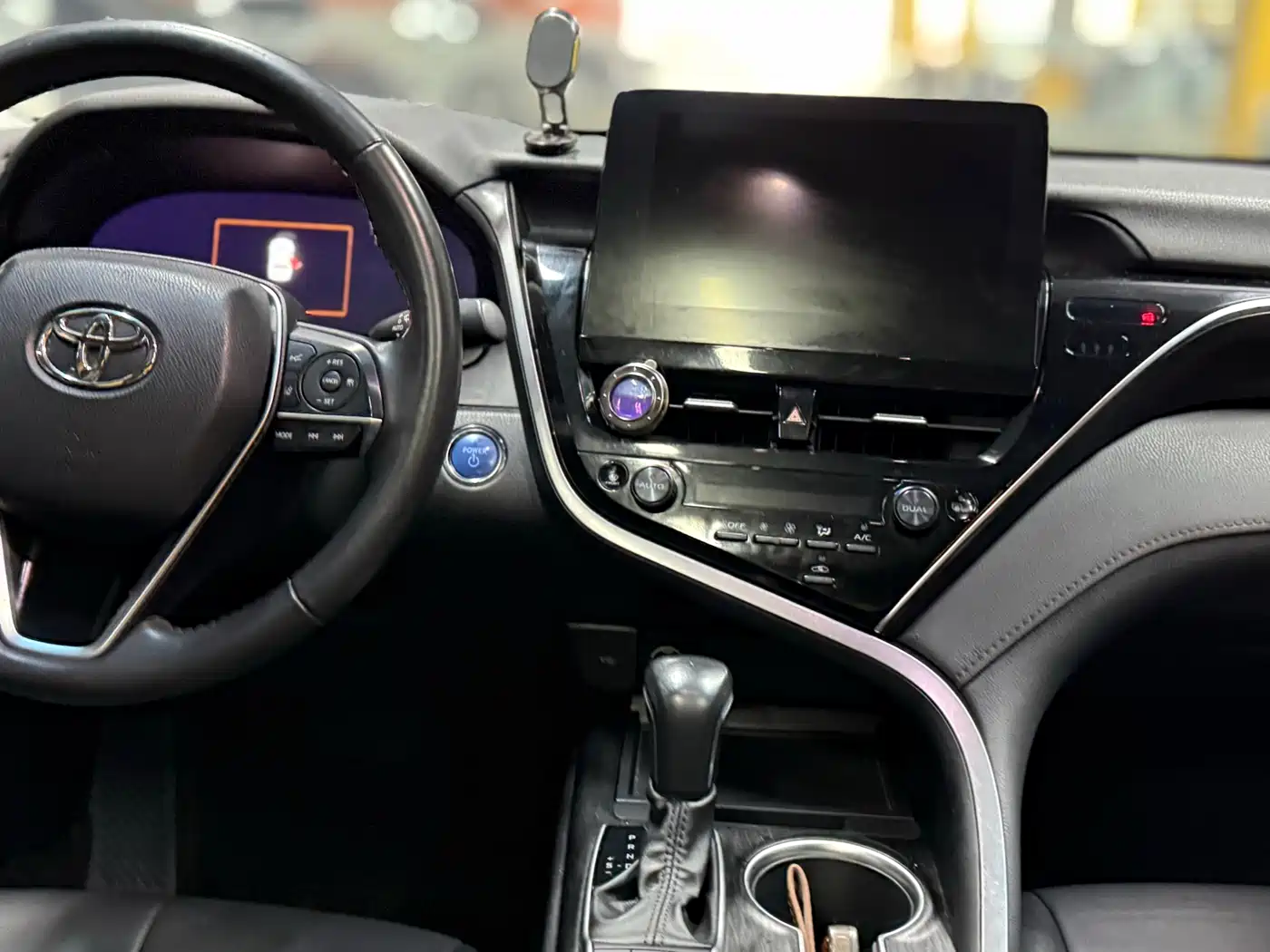 Toyota Camry 2021 Hybrid 2.5HG Luxury Edition фото 15