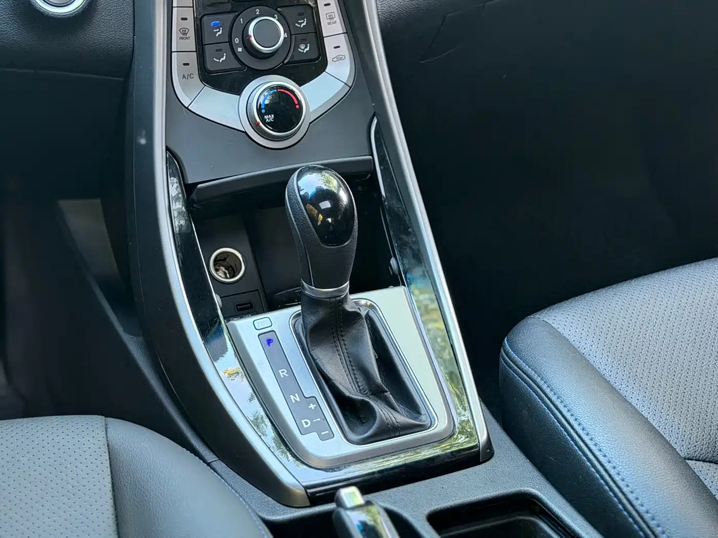 Hyundai Langdong 2015 1.6L Auto Premium фото 14