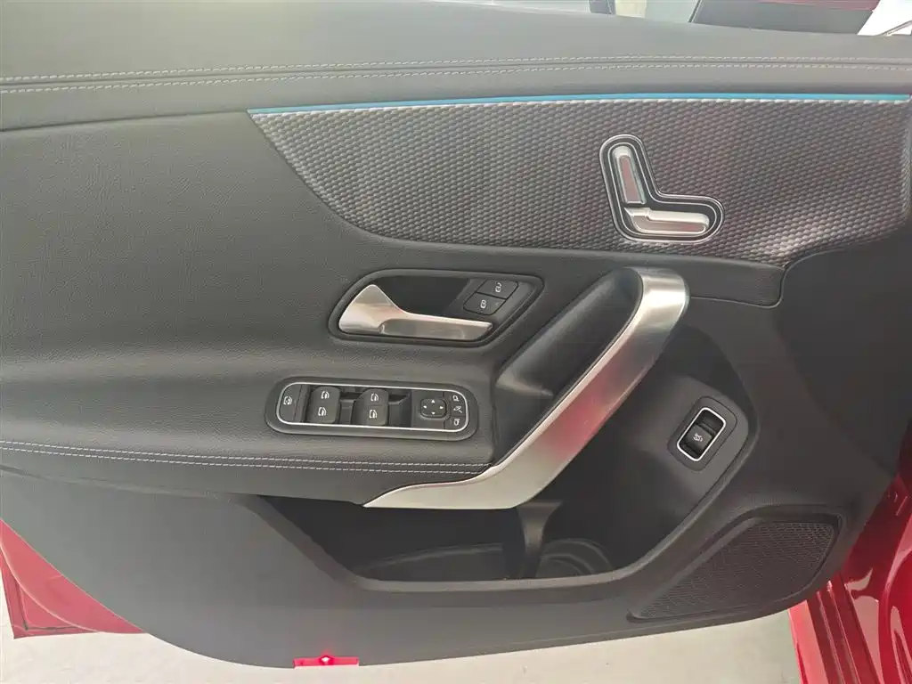 Mercedes-Benz A-Class 2022 A 200 L Sport Sedan Style фото 22