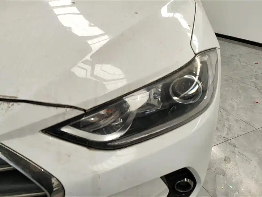 Hyundai Elantra 2016 Model 1.6L Automatic Smart Elite фото 5