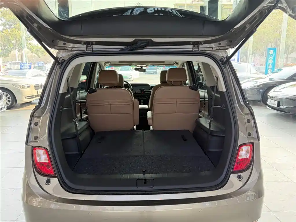 Buick GL6 2021 323T Mild Hybrid Connected Luxury фото 23