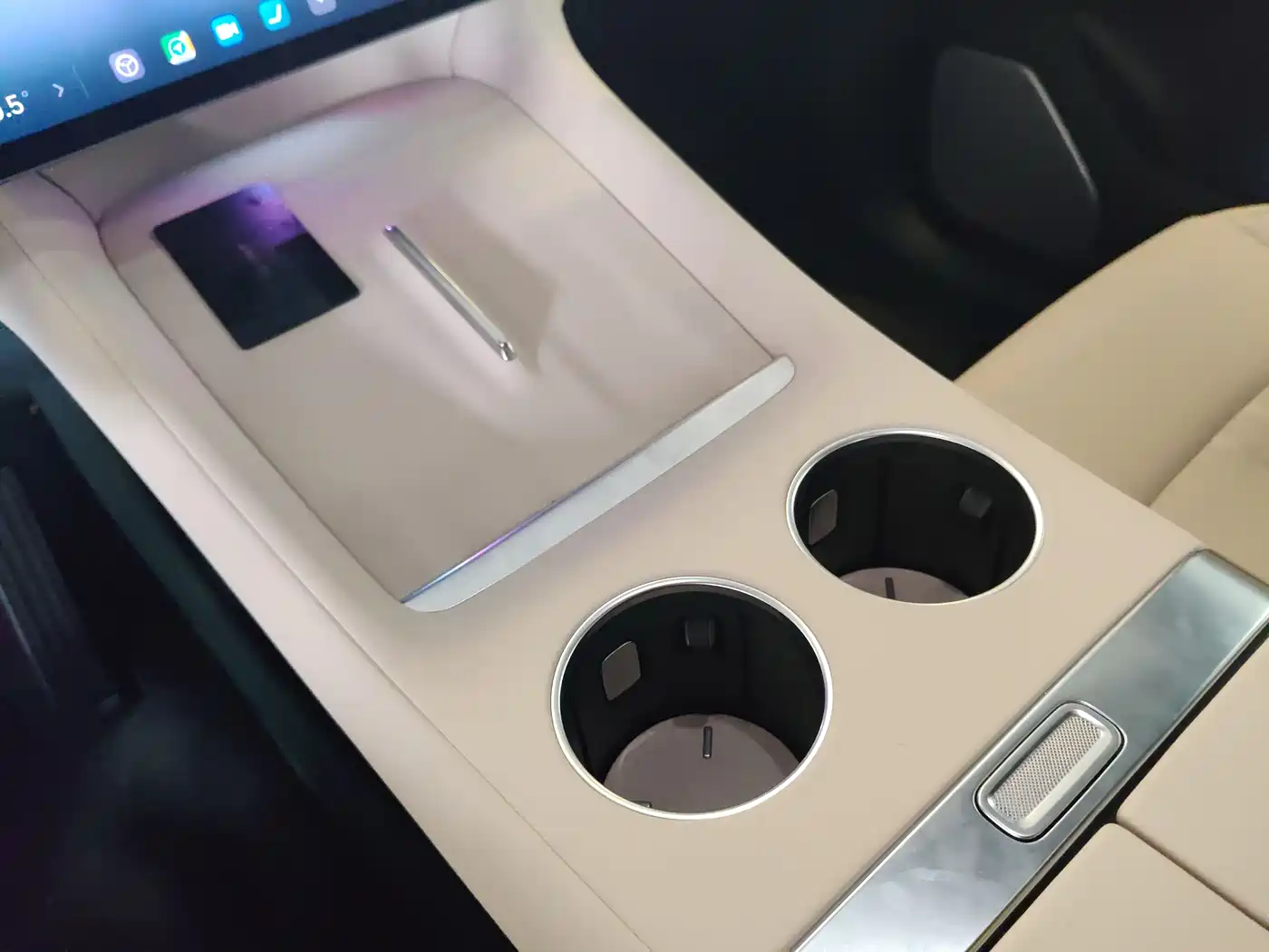 XIAOMI CAR XIAOMI YU7