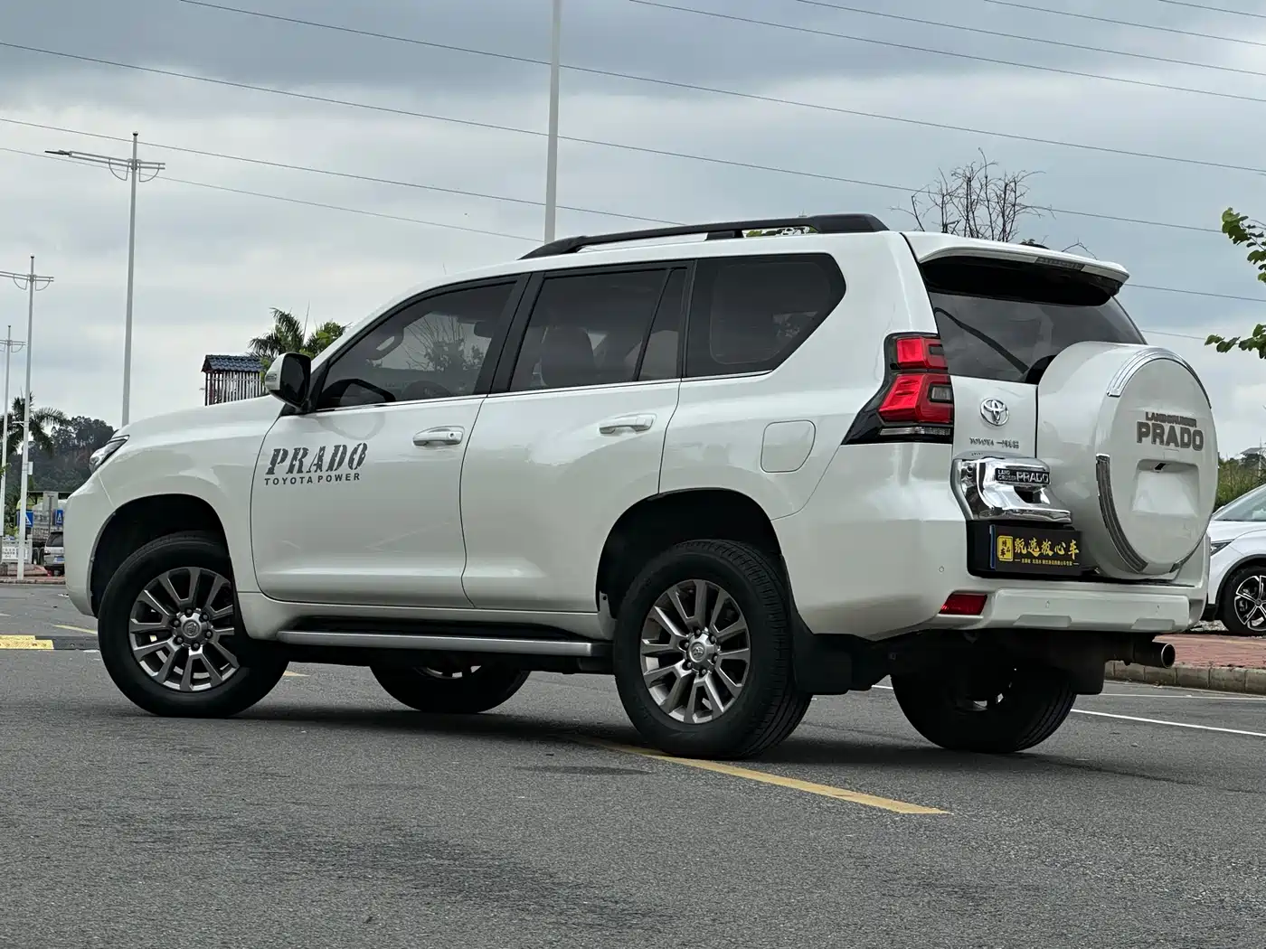 Toyota Prado 2018 3.5L Automatic TX-L NAVI Rear-mounted Spare Tire фото 6