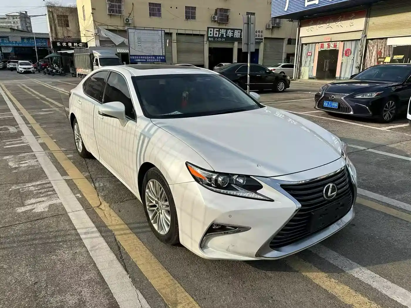 Lexus ES 2015 200 Elite Edition фото 2