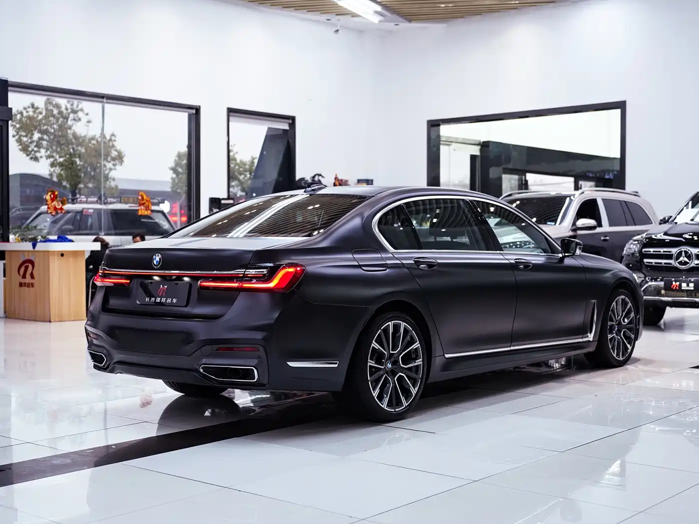 BMW 7 SERIES