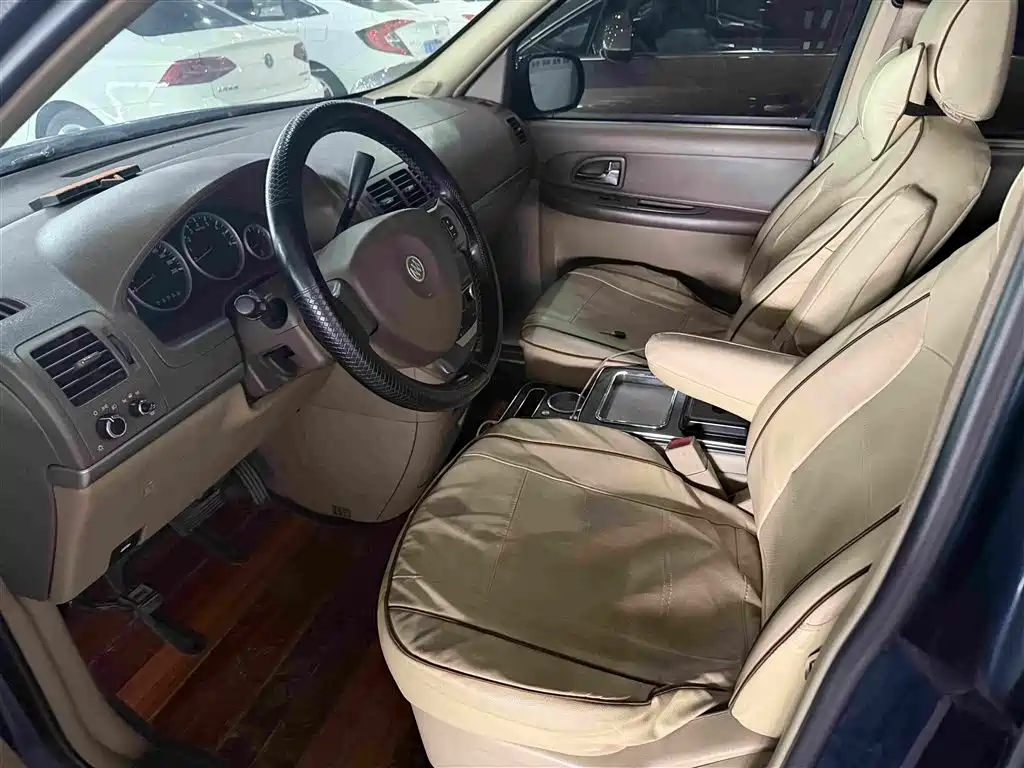 Фото 4 - Buick GL8