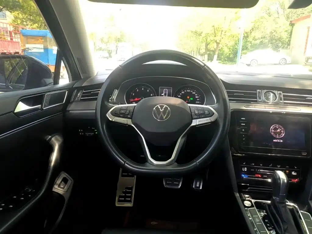 Volkswagen Magotan 2020 330TSI DSG Leading фото 11