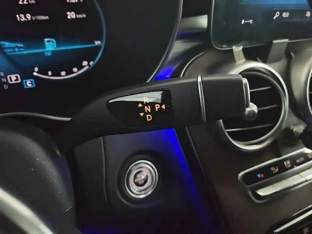 Mercedes-Benz GLC 2020 Facelift GLC 300 L 4MATIC Dynamic фото 14