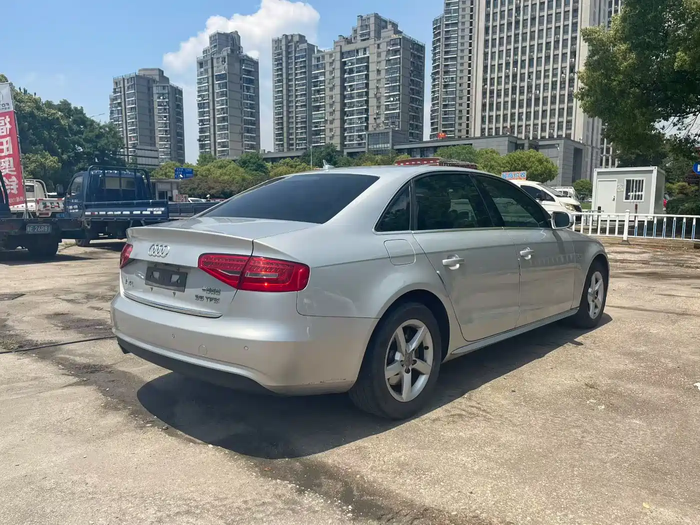 Audi A4L 2013 35 TFSI Automatic Standard фото 7