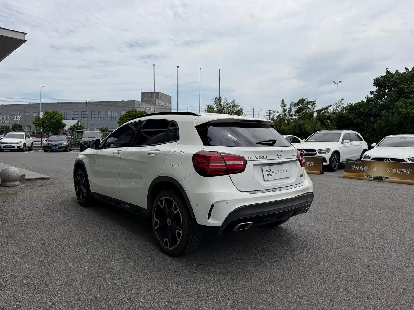 Mercedes-Benz GLA 2018 GLA 220 4MATIC Sport фото 10