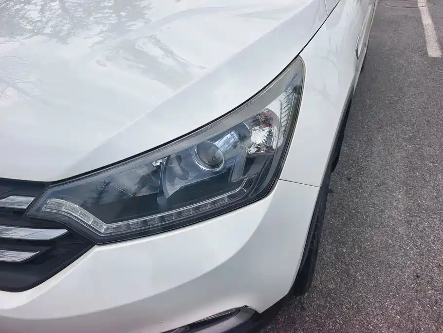 Dongfeng Aeolus Dongfeng Fengshen AX7 2016 2015 2.0L Automatic Smart Ease