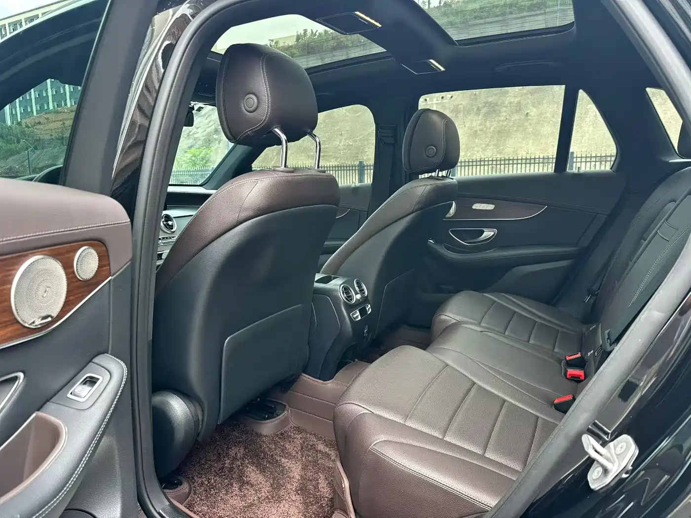 Mercedes-Benz GLC 2021 GLC 300 L 4MATIC Sporty фото 5
