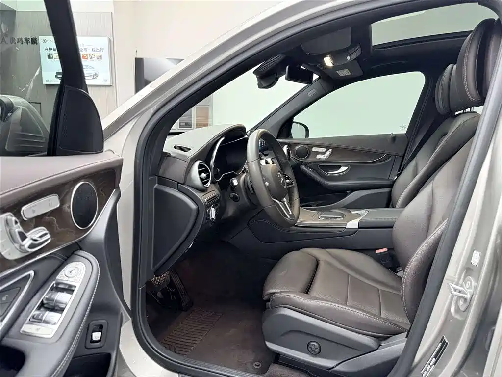Mercedes-Benz GLC 2020 Facelift GLC 300 L 4MATIC Dynamic фото 17